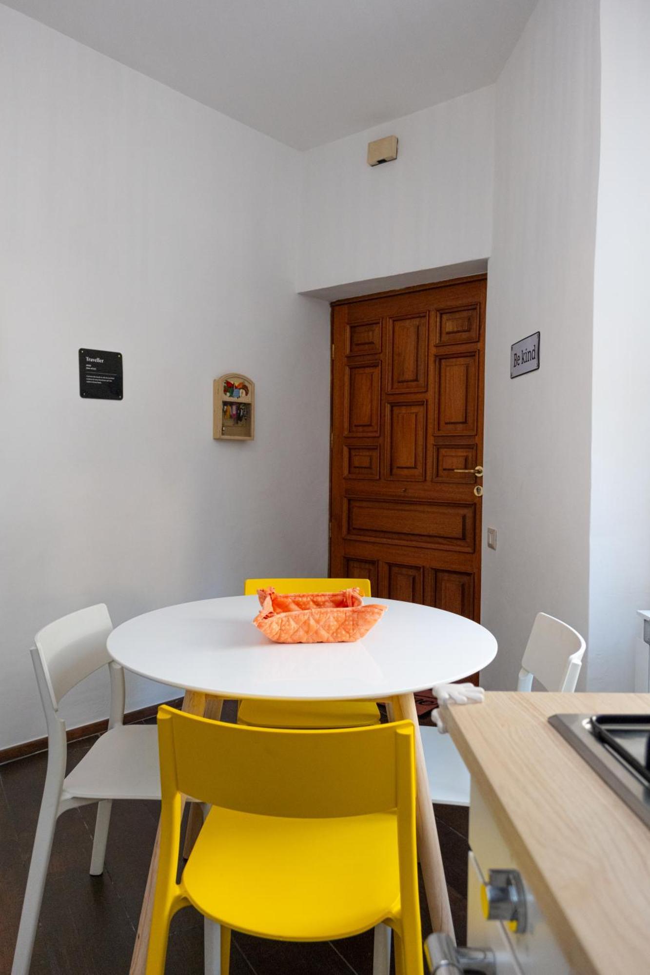 Borgo E